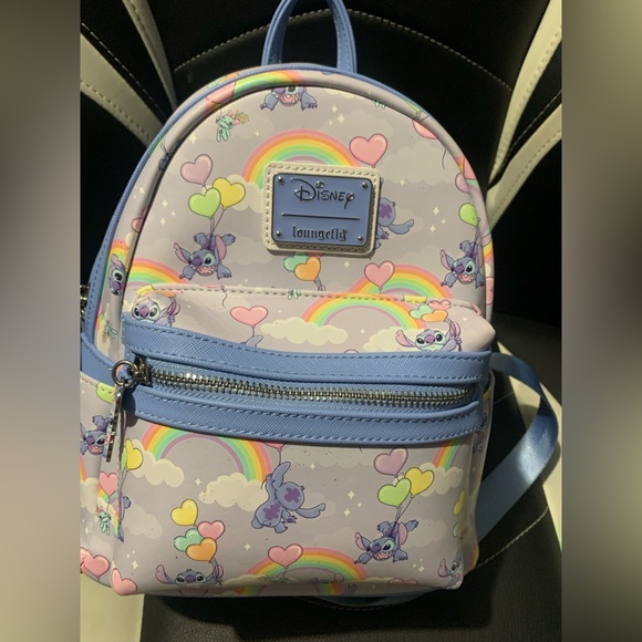 Loungefly Stitch - Picture 1 of 8